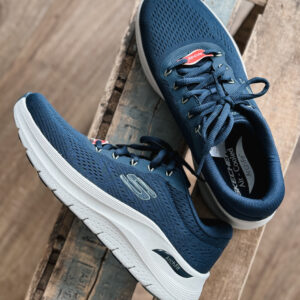 Skechers - Arch Fit 2.0 - miesten kävelykengät USEITA VÄREJÄ
